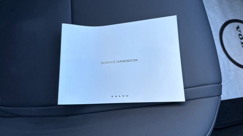 Volvo EX30 315kW Twin Motor Performance Plus 69kWh 5dr Auto Electric Estate